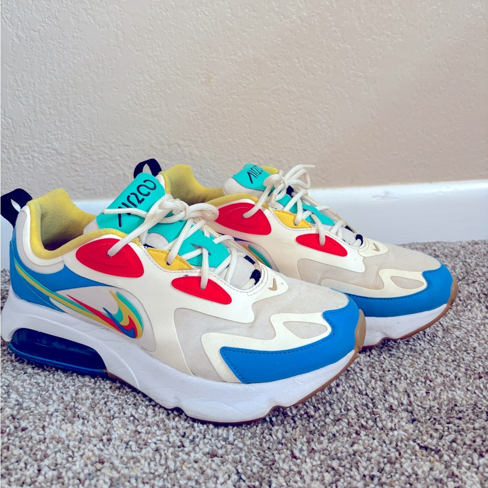 Women’s Nike Air Max 200